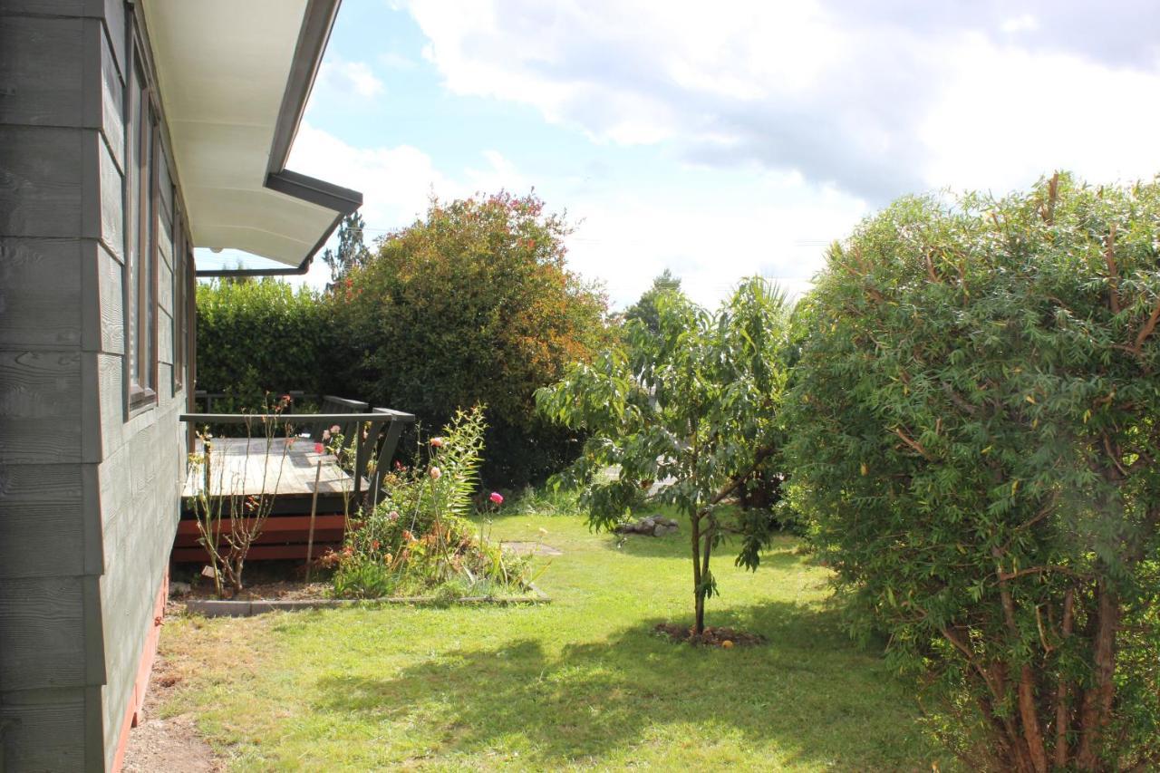 Bram'S Bach Villa Taupomeer Buitenkant foto